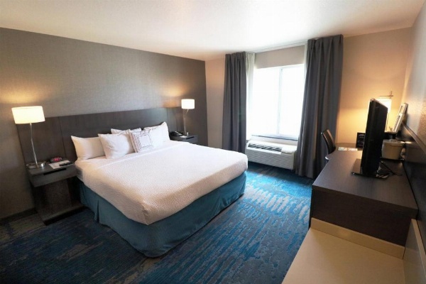 Fairfield Inn & Suites by Marriott Des Moines Airport image 10