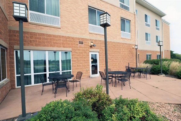 Fairfield Inn & Suites by Marriott Des Moines Airport image 7